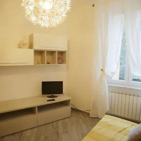 Casa San Vincenzo, Un Nido Nel Cuore Di Genova. *