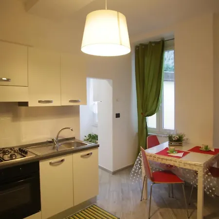 Casa San Vincenzo, Un Nido Nel Cuore Di Genova. Genua
