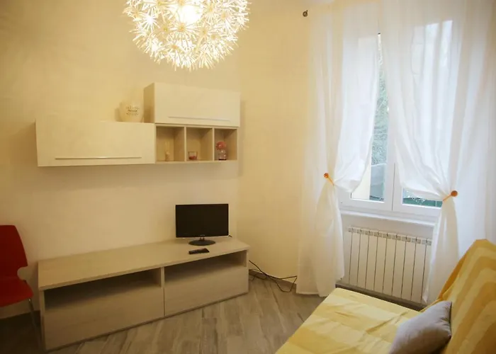 Casa San Vincenzo, Un Nido Nel Cuore Di Genova. *