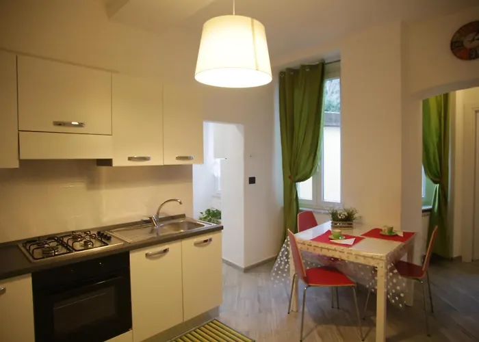 Casa San Vincenzo, Un Nido Nel Cuore Di Genova. 제노바